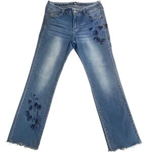 Seen and Be Seen  Embroidered  size 6